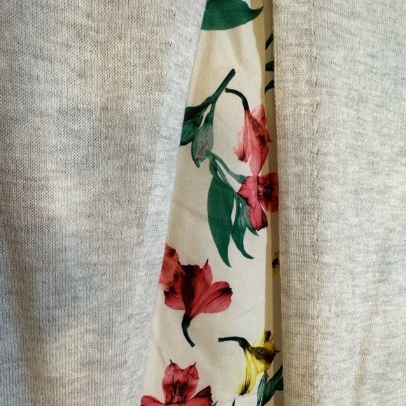 Merona Womens  Sweater Size SP Knit Long Sleeve Flower Fabric Layered Back Tan - Picture 11 of 15